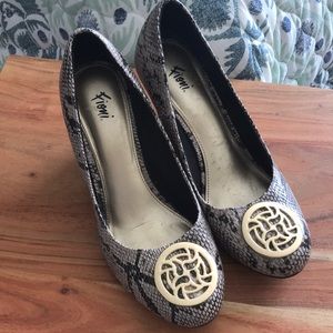 Fioni Faux-Snakeskin Wedge Pump